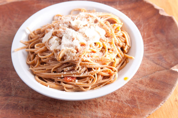istock vegetarian spaghetti, homemade tomato sauce 1479089050