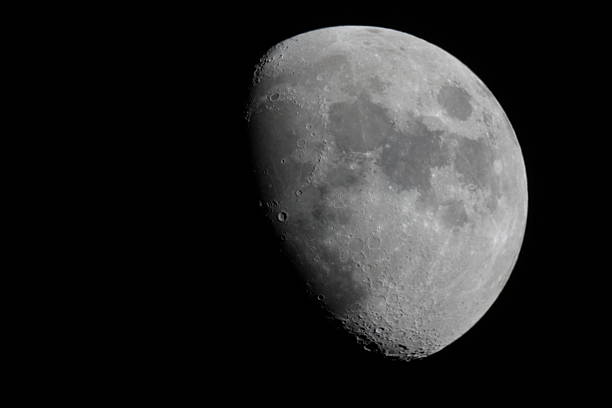 istock Waxing Gibbous Moon 147911164