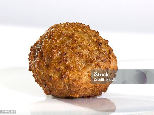 Photo libre de droit de Boulette De Viande Trop banque d'images et plus d'images libres de droit de Boulette de viande - Boulette de viande, Boeuf haché, Courbe