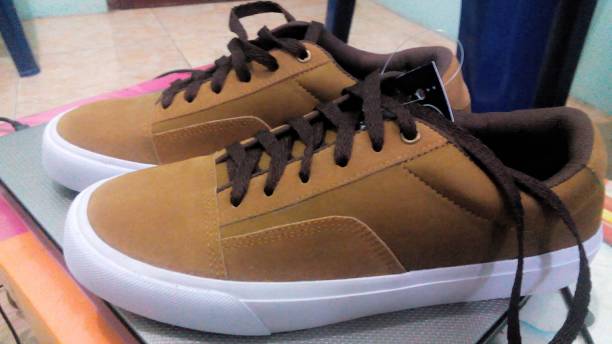 istock Casual Brown Leather Shoes with Matte Finish 1479177902