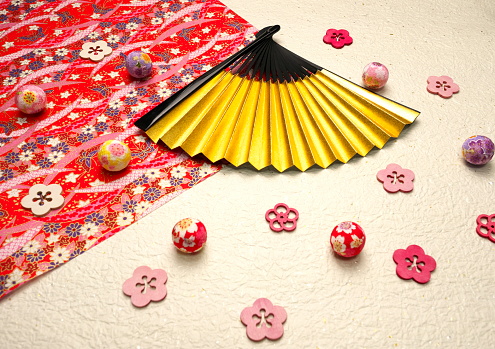 Japanese paper background material (plum, crepe ball, gold fan)