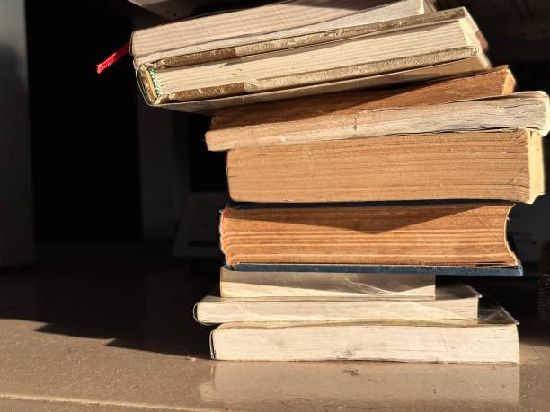 istock pile of books 1479282535
