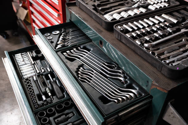 istock Auto mechanic tools are in a proportional tray. 1479306763