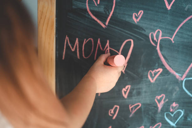 istock Inscription: I love mom on the board 1479310605
