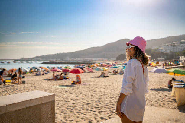 istock Summer at the beach in Sesimbra 1479358488