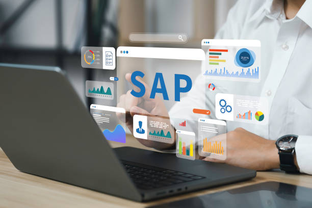 Businessman using a computer and dashboard SAP for - Business process automation software and management software (SAP). ERP enterprise resources planning system concept on Internet Technology empresario que utiliza un ordenador y un cuadro de mando sap para - software de automatización de procesos de negocio y software de gestión (sap). concepto de sistema de planificación de recursos institucionales erp sobre tecnología de internet