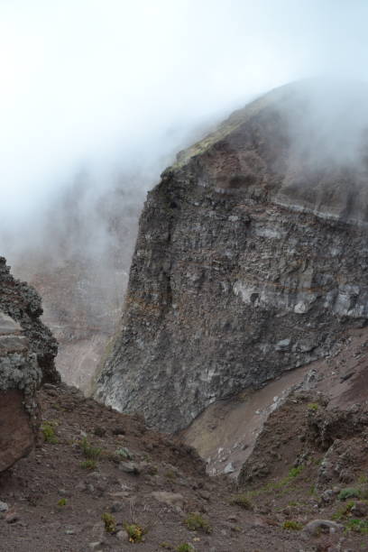 istock Volcano. Travel lifestyle 1479452999
