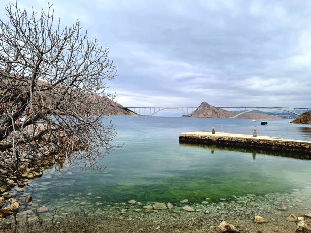 istock bridge to island Krk Croatia 1479453561
