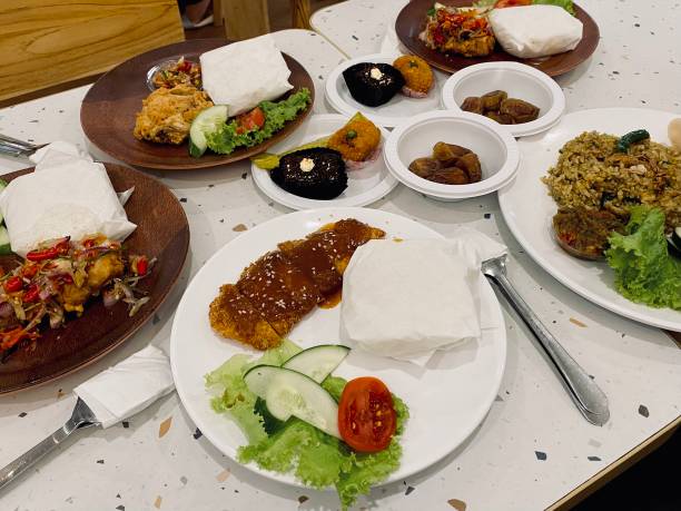 istock some food when breaking the fast together 1479456076