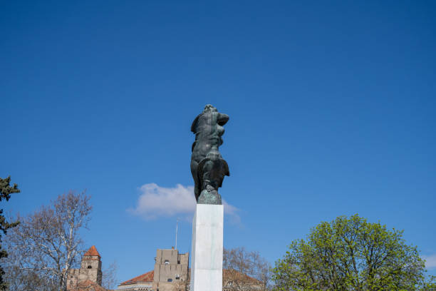 pomnik wdzięczności francji w parku kalemegdan - belgrade serbia zdjęcia i obrazy z banku zdjęć