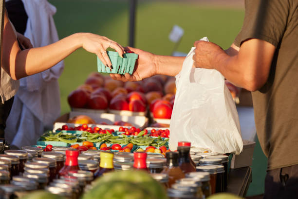 istock Farmers market interaction 1479535214