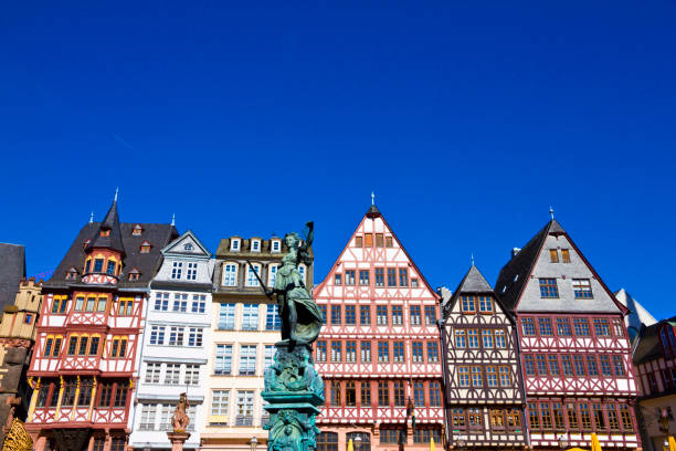 istock Romerberg Square un Frankfurt with timberframed houses. 1479587575