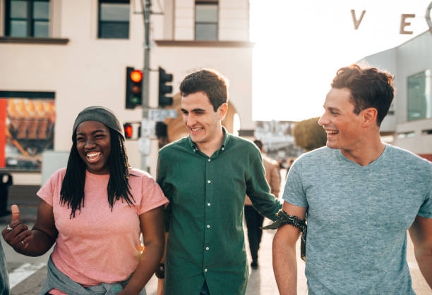 istock friends walking all together on venice beach 1479640611