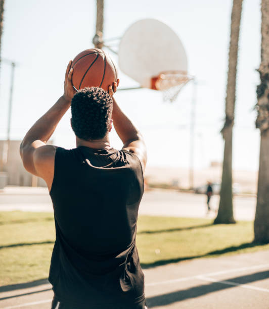 istock free throw basketball 1479641416