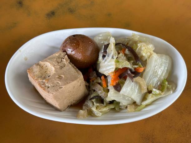 chicory cooked with tofu and chicken eggs
