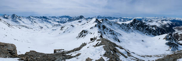 istock Beautiful backcountry skiing in Queyras 1479747816