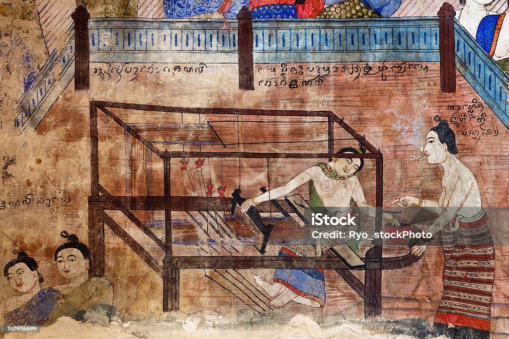 Antigua pintura Mural inspirado en el estilo tailandés - Foto de stock de Aceite y acrílico libre de derechos