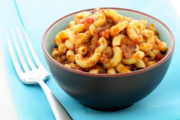 istock Macaroni  Bolognese 147978412