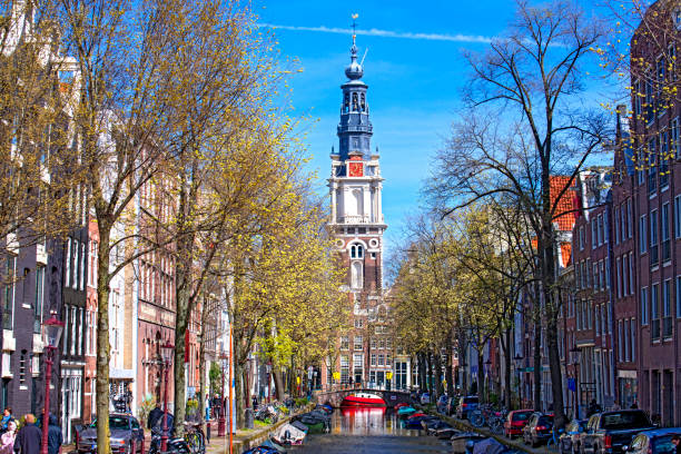 istock Spring time on Groenburgwal canal, Amsterdam 1479801369