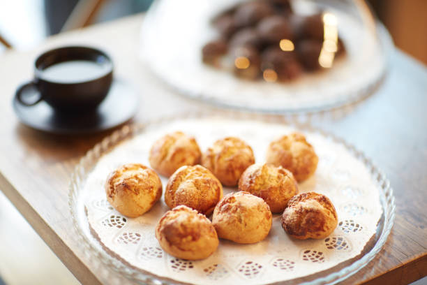 wcześnie rano śniadanie - biscotti cookie coffee tea zdjęcia i obrazy z banku zdjęć