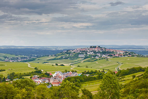 sancerre winnic - cher france village centre zdjęcia i obrazy z banku zdjęć