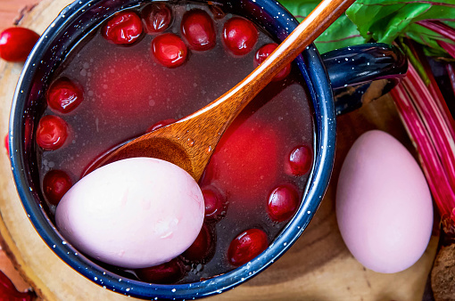 Dyeing Easter eggs with natural dye colors