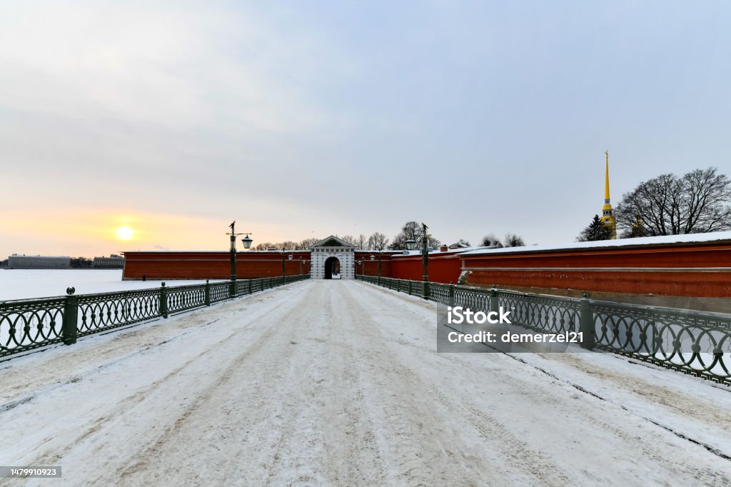 Ioannovskiy Gate - Saint Petersburg, Russia Ioannovskiy bridge and Entrance gate to Ioannovskiy Ravelin in Peter and Paul Fortress on Zayachiy Island, St. Petersburg, Russia. Architecture Stock Photo