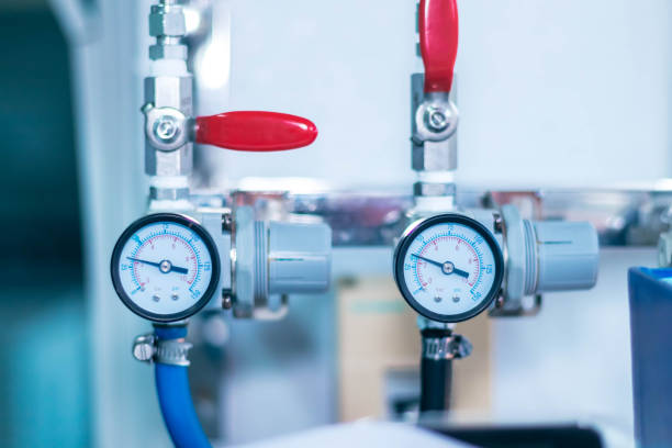 istock Pressure gauge on a gas regulator in a laboratory analytical equipment. 1479928780