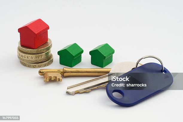 Housing Sicherheit Stockfoto und mehr Bilder von Doppelhaus - Doppelhaus, Schlüsselbund, Wohnhaus