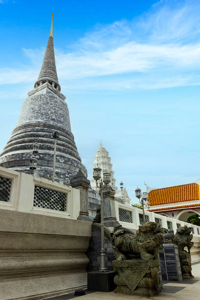 istock Wat Ratchapradit Sathit Mahasimaram Ratcha Wora Maha Viharn 1479999828