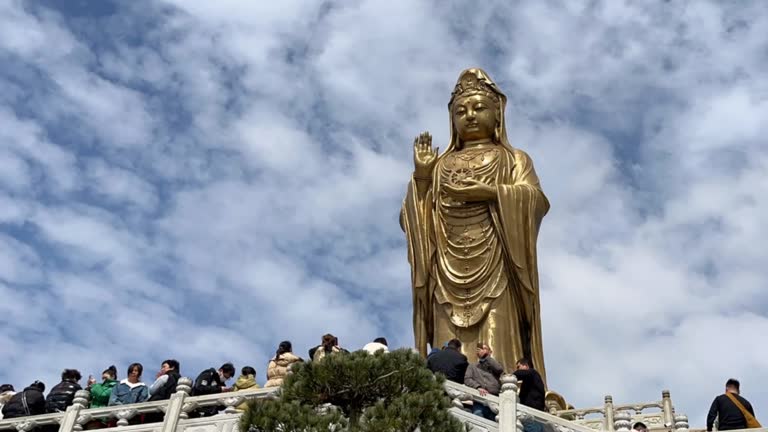 Mount Putuo south a Buddism godness Guanyin Statue