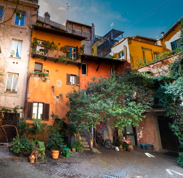 istock Arco degli Acetari Small courtyard in Rome 1480158885