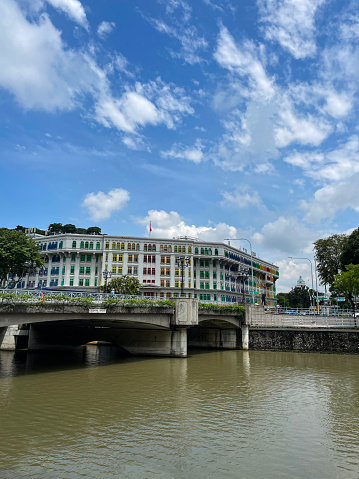 Stock photo showing view seen of Colman Bridge crossing the Singapore River.