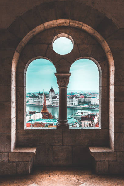 istock Parliament through the windows 1480228244