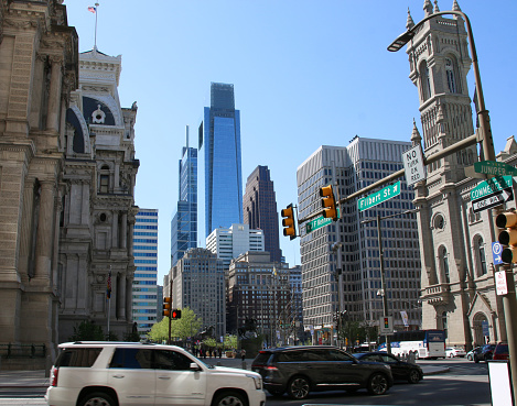 Philadelphia, Pennsylvania, USA - 29 April 2022: Cars moving around the traffic circle in downtown center city Philadelphia.