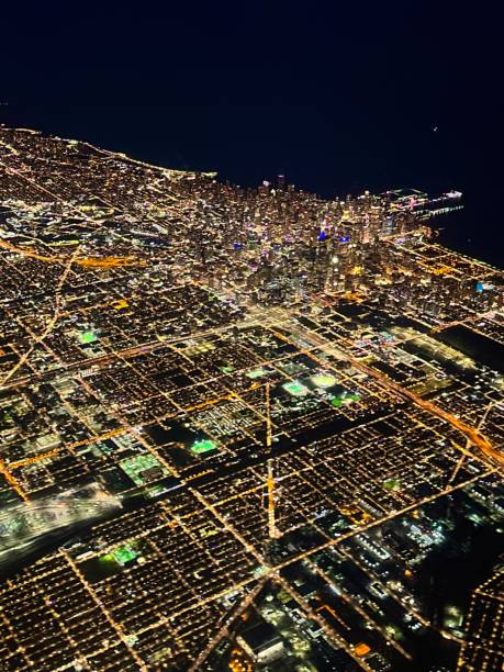 istock Chicago city lights 1480309454