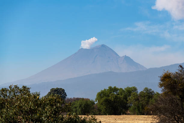 istock Popocatepetl Volcano Eruption, Mexico 1480331934