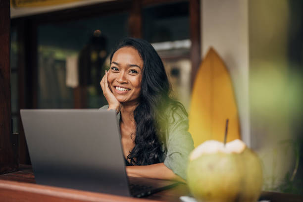 istock Beautiful woman in bar 1480380909