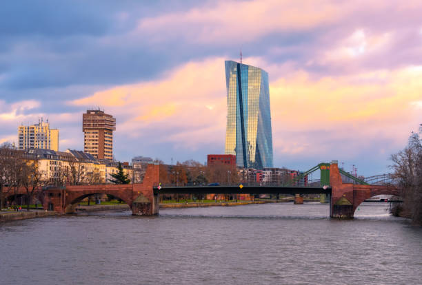 istock Old bridge in Frankfurt am Main 1480397177