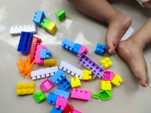 istock pile of plastic building block toys 1480580863