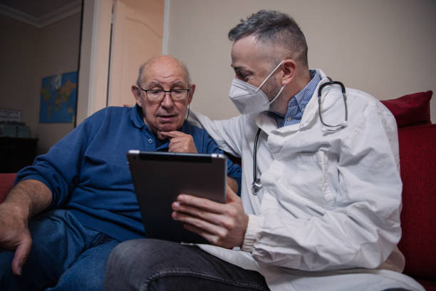 istock A general practitioner visits his elderly patient in his home 1480590293
