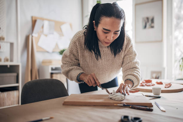 istock Woman works with clay 1480619723