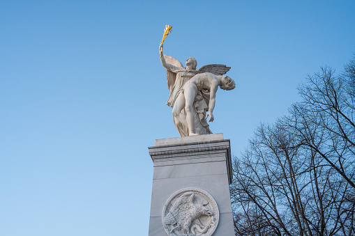Iris takes the fallen hero to Olympus Sculpture at Schlossbrucke Bridge - Berlin, Germany
