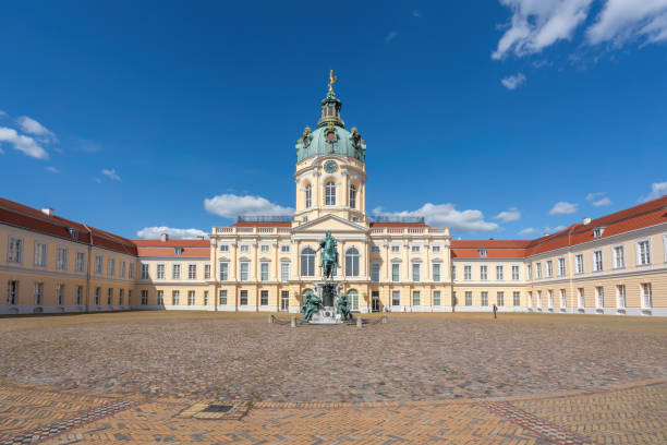 charlottenburg palace - berlín, alemania - federico guillermo ii de prusia fotografías e imágenes de stock