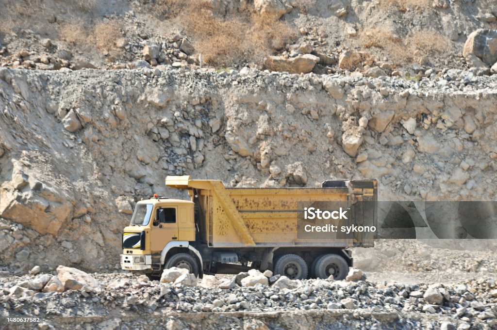 Empty Dumping Empty Dump Truck Mining Industry Stock Photo - Download Image Now ...