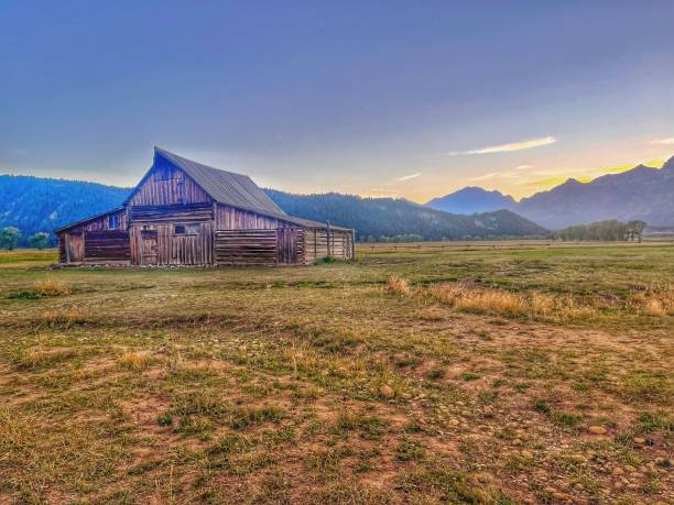 istock Moulton Barn at sunset 1480659623