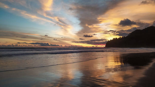 istock Dusk in Suwuk beach 1480702442