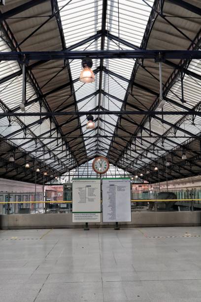 istock Kensington railway station 1480720013