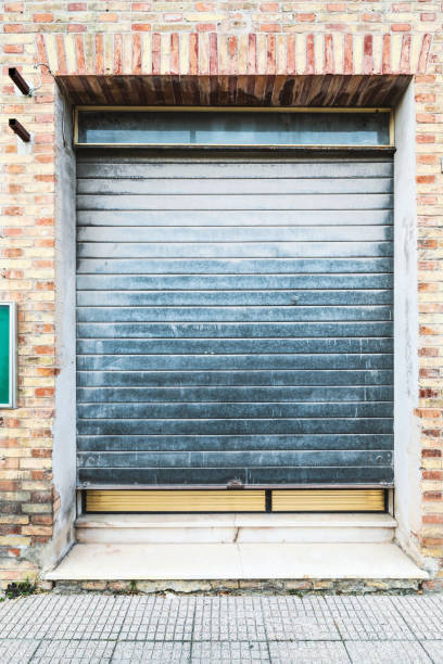 istock Exterior building, closed shop 1480745978