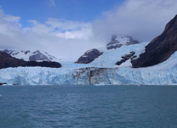 istock Amazing view of a glacier 1480811246